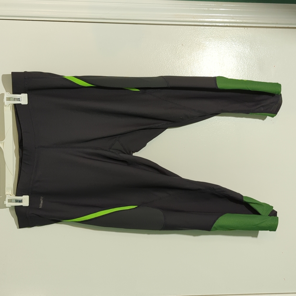 Nike Fit Dry Athletic leggings